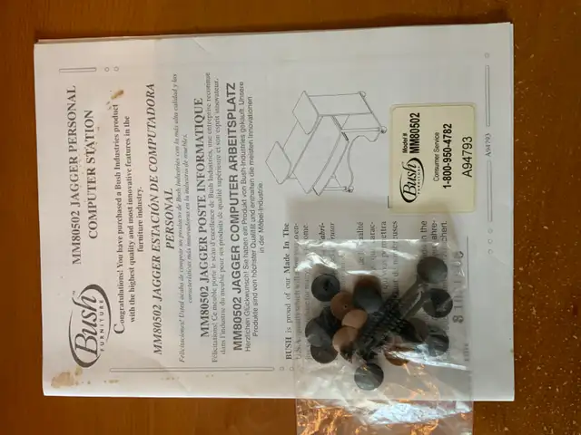 Computer desk for Gaming/Office in Desks in Ottawa - Image 7