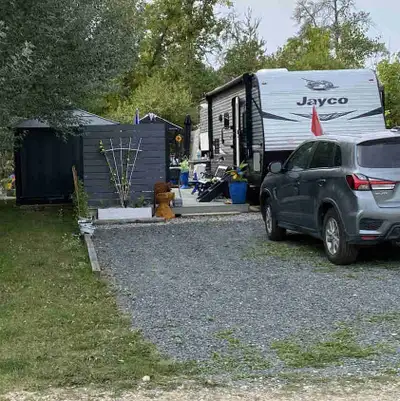 For sale: turn-key and ready to use: 2021 Jayco Jay Flight trailor 267BHS SLX with one slideout in e...