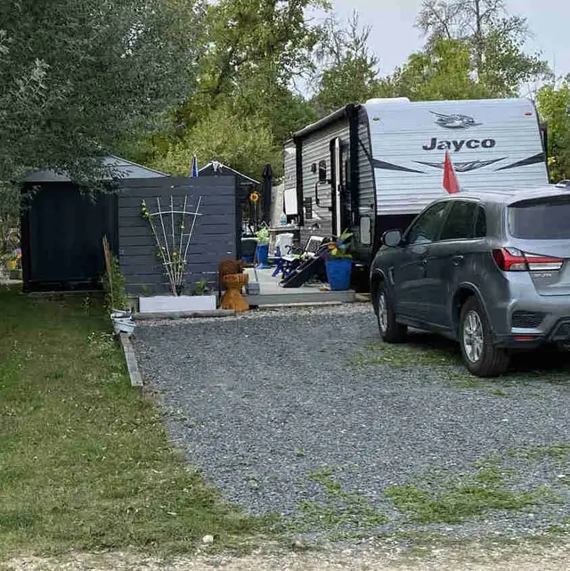 Trailer for sale on seasonal site. in Travel Trailers & Campers in Winnipeg - Image 2