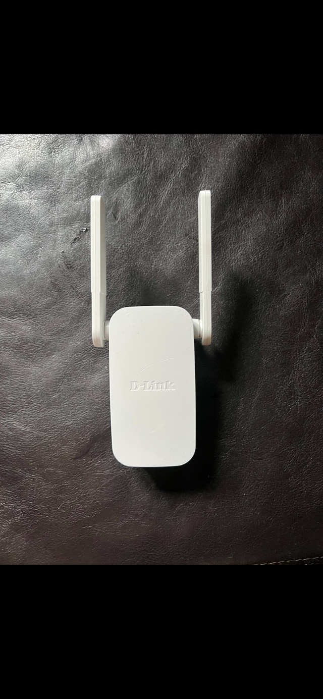 D-Link DAP-1610 Wifi Range Extender in Networking in St. John's - Image 2