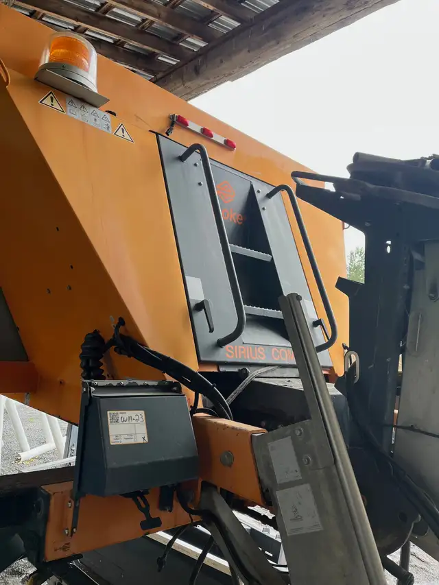 Saleuse Epoke 13 pieds à convoyeur in Other in Laurentides - Image 9