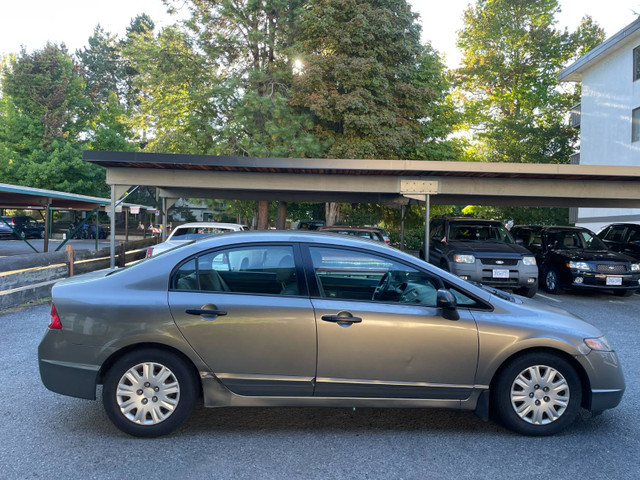 2007 Honda Civic DX-G in Cars & Trucks in Victoria - Image 4