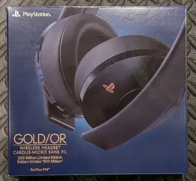 PlayStation 4 Wireless Headset (500 Million Limited Edition, View more