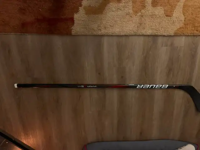 Bauer Vapor X5 Pro Hockey Stick in Hockey in Sault Ste. Marie - Image 2