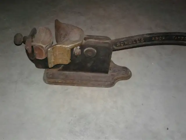 Dr. Scholl's Arch Fitter, antique shoe tool. in Arts & Collectibles in London - Image 4