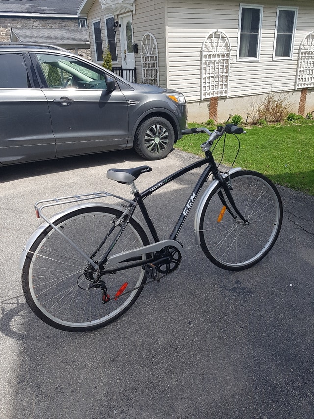 CCM Lucerne Men's Comfort Bike Cruiser, Commuter & Hybrid