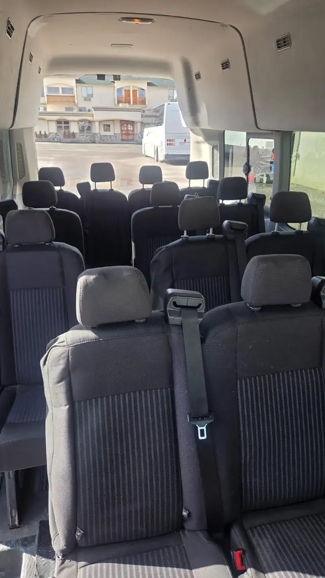 2017 Transit Van583741804758312963