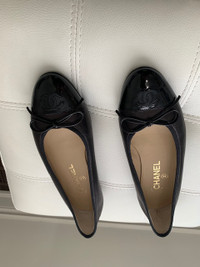 WOMAN'S CHANEL BALLERINA SHOES