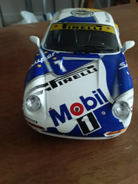 Bburago Collection die cast model car. Porsche 911