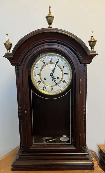 Vintage Ethan Allan Pendulum Chiming Mantle Clock Mahogany Brass, View more
