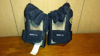 Koho hockey gloves