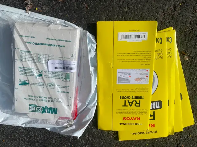 Mouse glue trap in Other in Ottawa - Image 3