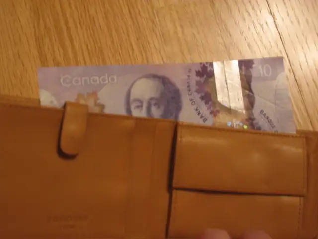 Men's Leather Wallet in Men's in Calgary - Image 8