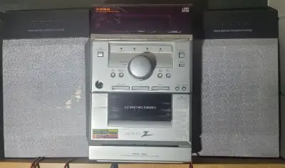 Zenith stereo. CD synchro dubbing. Ghetto blaster. LOTS here, View more