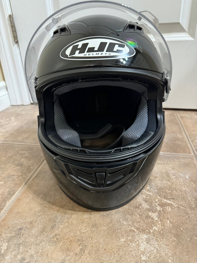 Motorcycle helmet HJC full face  in Cruiser, Commuter & Hybrid in London
