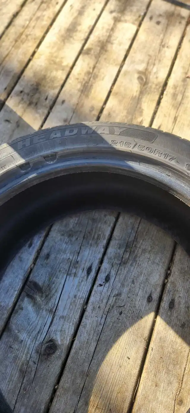 SIZE   215/50R17 91H full set tires used  in Tires & Rims in City of Montréal - Image 3