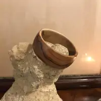Bracelet en bois d’olivier, NEUF 