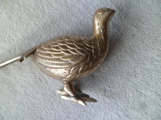 A SET OF BRASS PHEASANTS in Home Décor & Accents in Lethbridge - Image 5