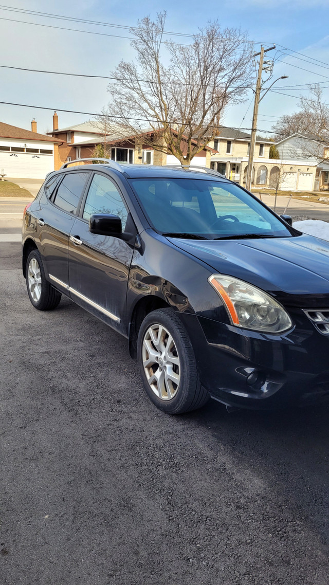Nissan Rogue SV 2013 for sale in Cars & Trucks in Mississauga / Peel Region - Image 2