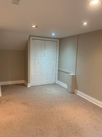 Large room for rent close to trent university