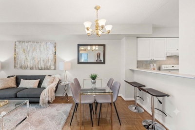LARGE BEAUTIFUL CONDO FOR RENT IN VAUGHAN (Bathurst & Steeles) -Large condo 800 sqft -2 Large and Br...