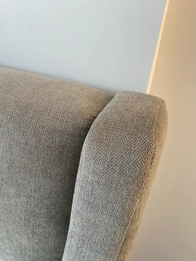 Bed Frame + base Queen size | Cadre de Lit avec sommier in Beds & Mattresses in City of Montréal - Image 6