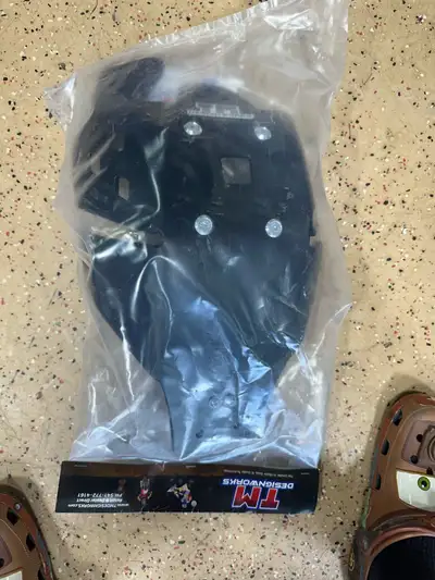 Brand new still in bag, fits 2014-18 yz250f. $175 obo