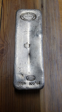 100 oz Jm maple leaf silver bar