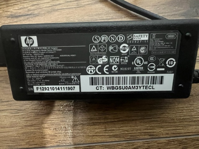 2 - 65W HP laptop power supply - see part # s enclosed $2 each in Laptop Accessories in Ottawa
