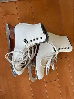 Girls figure skates, View more