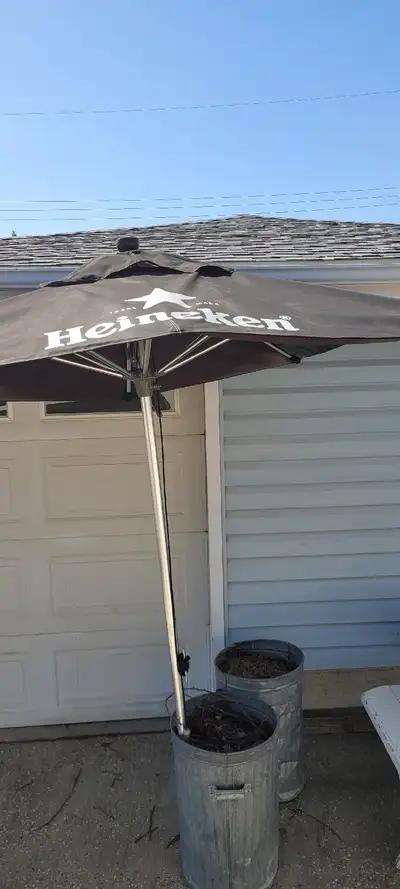 I'm selling this umbrella $50.00
