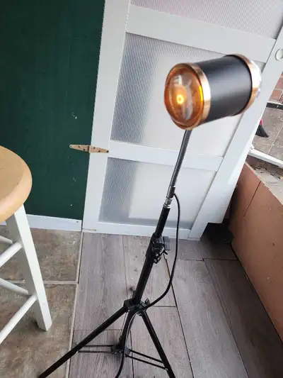 Adjustable tripod spotlight/** BRAND NEW** projector lamp feat, View more
