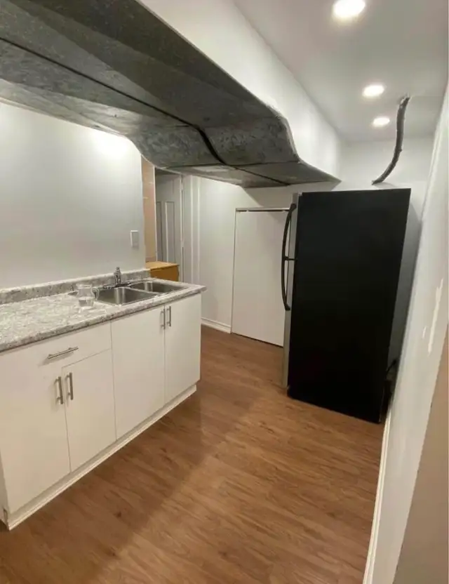 Room for Rent in 3 Bed 1 Bath Basement Unit in Room Rentals & Roommates in City of Toronto - Image 6