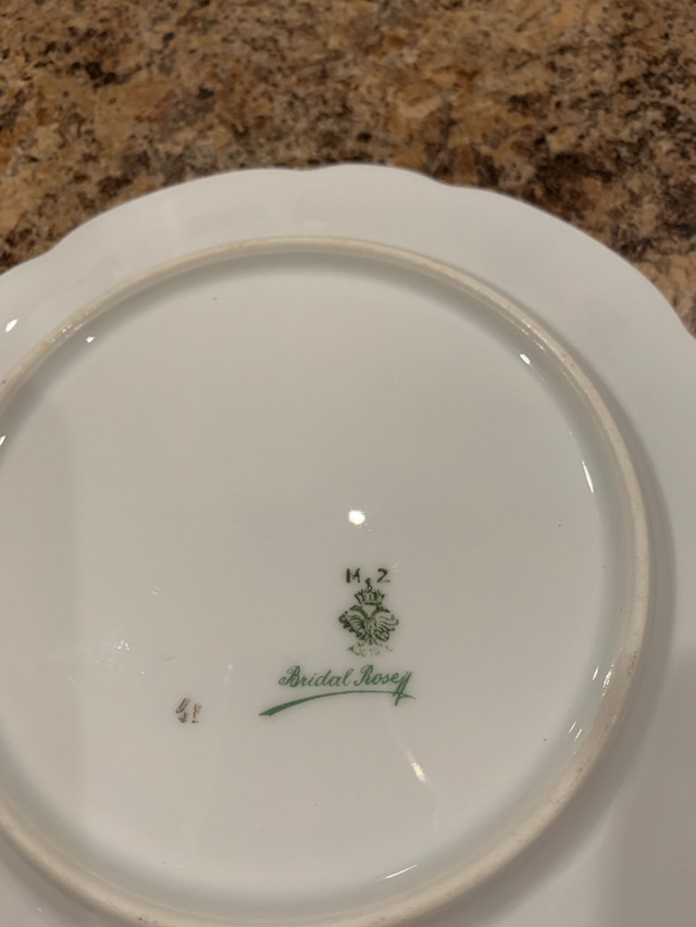 Antique Dish set  bridal rose in Kitchen & Dining Wares in Trenton - Image 4