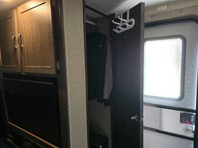 Roulotte Outback ultra light 290 UBU/ 29 pieds/ 2019 dans Caravanes classiques  à Longueuil/Rive Sud - Image 3