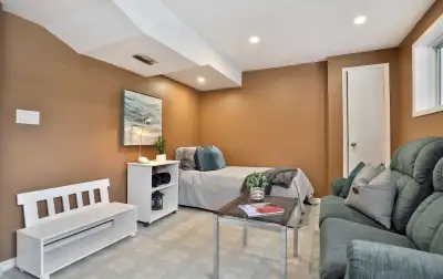 Large Basement Room + Separate Wash in Lisgar, Mississauga