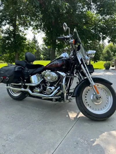 2007 Harley Davidson Flstf Fat Boy. 96 cubic inch, 6 speed trans. Bone stock except for Thundermax e...