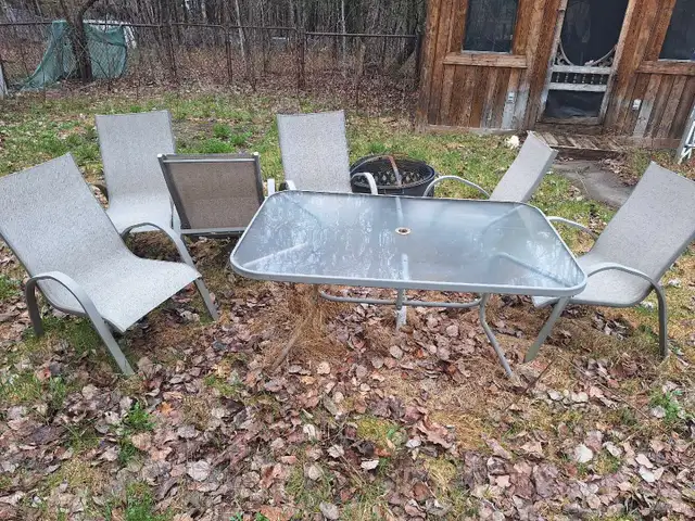set patio 6 chaises in Other in Lanaudière - Image 2
