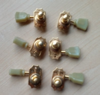 Classic Gibson Deluxe Tuners
