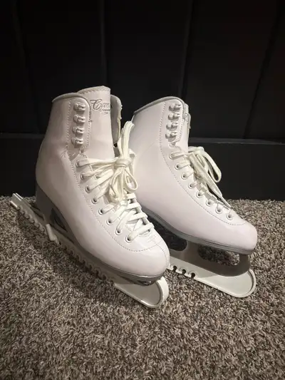 cameo figure skates women's size 8, View more