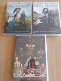 DVDs  de la populaire série télévisée Outlander à vendre.