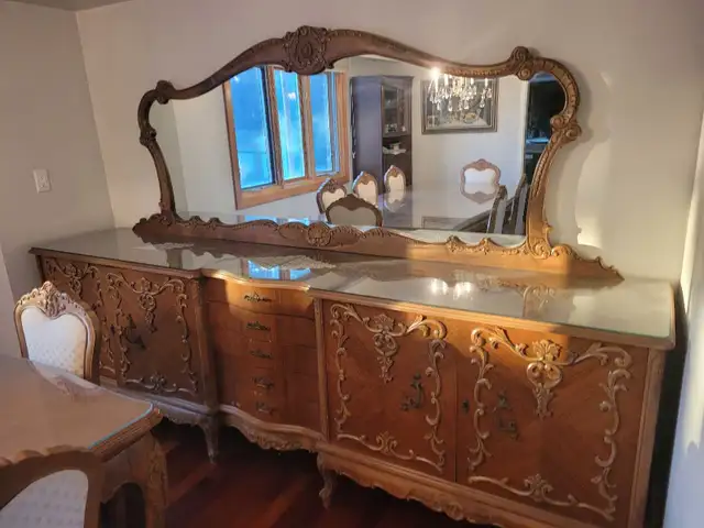Antique Dining Table and Credenza in Dining Tables & Sets in Ottawa - Image 9