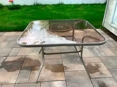 TABLE DE PATIO 45po., View more