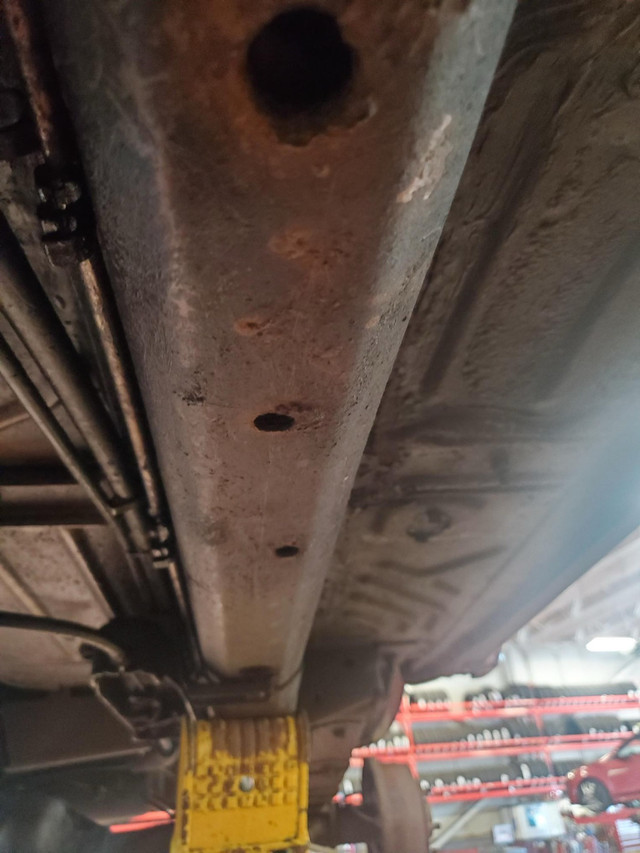 jeep Cherokee  in Cars & Trucks in Mississauga / Peel Region - Image 4