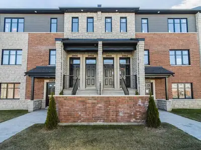Condo 5 1 /2 deluxe a louer laval AC, parking privé,piscine