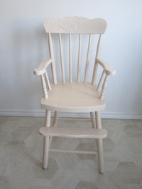 Chaise haute d'enfants en bois avec motif (33 pouces de hauteur)
