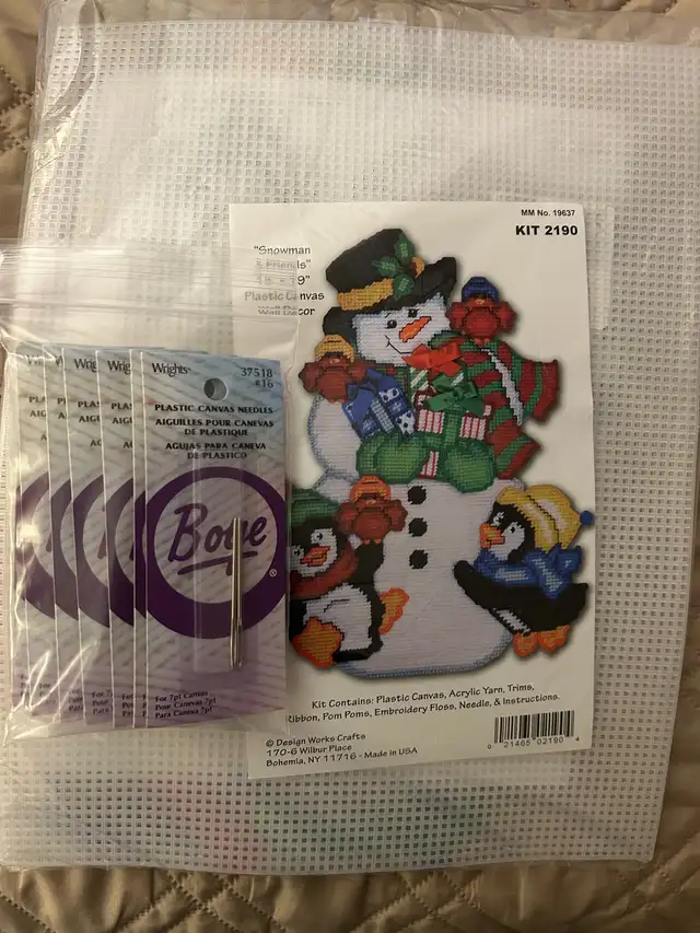 Snowman & Friends Plastic Canvas Kit in Hobbies & Crafts in Ottawa - Image 2