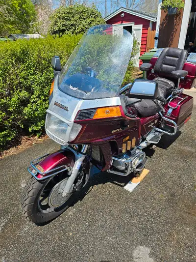1986 Honda Goldwing, 58000 km. 2 new tires, new battery, new horn. Bought last year but can no longe...