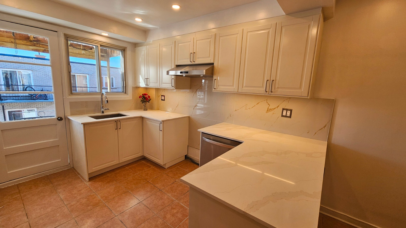 Renovated 3-Bedroom (5½) NDG – Heating Included – $1,895 — photo 1