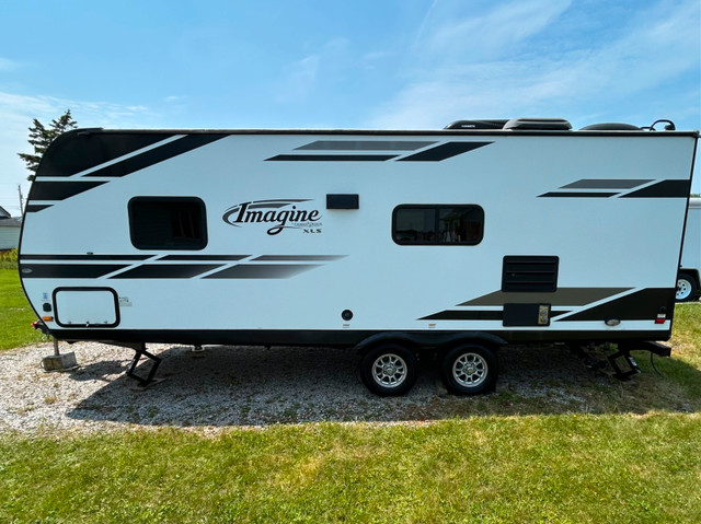 2019 Grand Design Imagine XLS Travel trailer in Travel Trailers & Campers in Yarmouth - Image 2